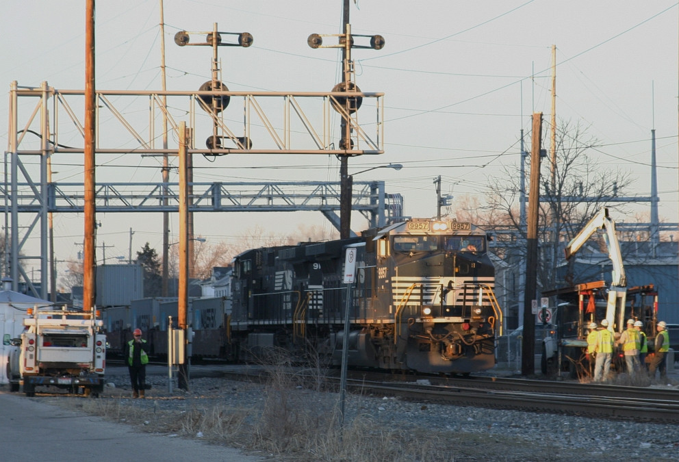 NS SB intermodal going by CSX MOW gang